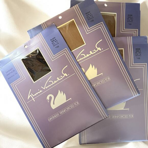 4 Pair Gloria Vanderbilt Size A Daysheer Reinforced Toe Pantyhose NEW - Picture 1 of 7